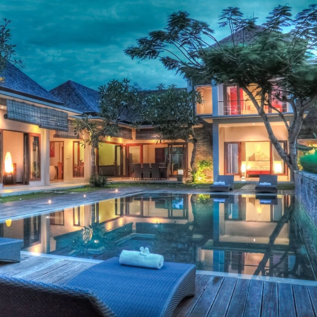 swimming pool builder in Seagoville